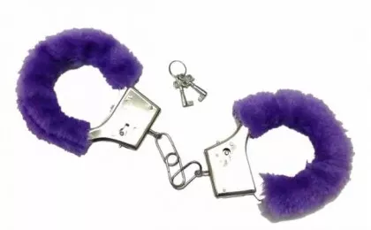 Plüsch Handschellen Lila