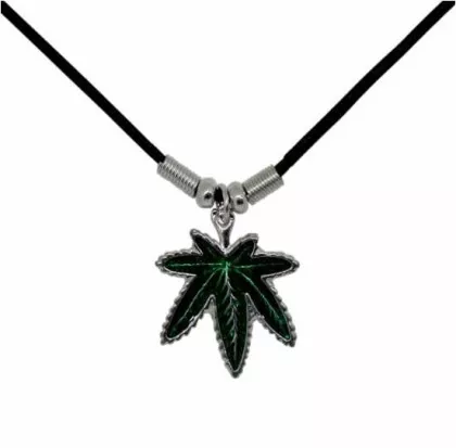 Modeschmuck Hanfblatt MotivAnhänger mit Baumwollkordel