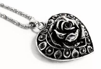 Gothic Rosenherz Kette