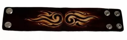 Braunes Armband Tattoo