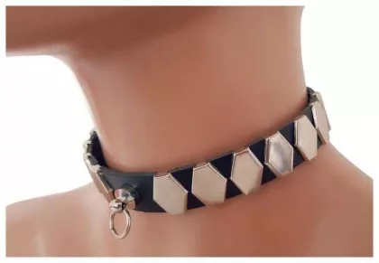 Choker Hexagon Nieten & Ring