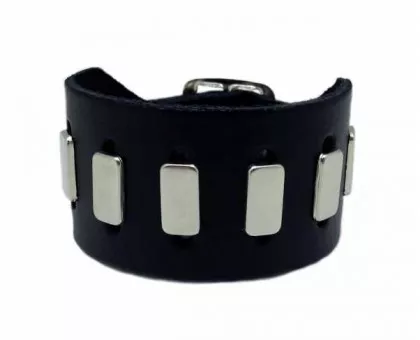 Bracelet flat studs