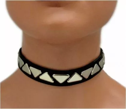 Choker Dreieck Nieten