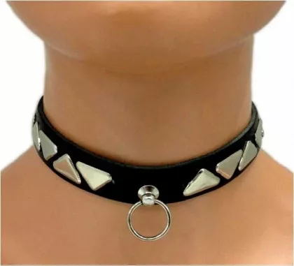 Choker Dreieck Nieten & Ring