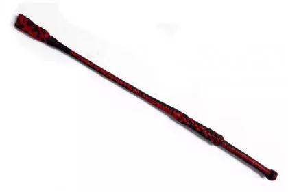 Schwarz & Rote Gerte