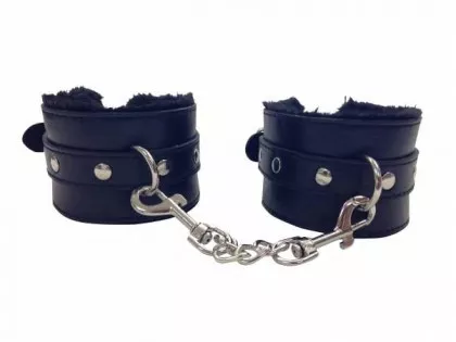 Black Bondage Set with fleecy inner cushion