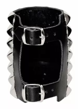 7 Reihen Pyramidennieten Armband