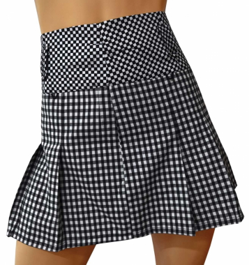 Black & white mini skirt