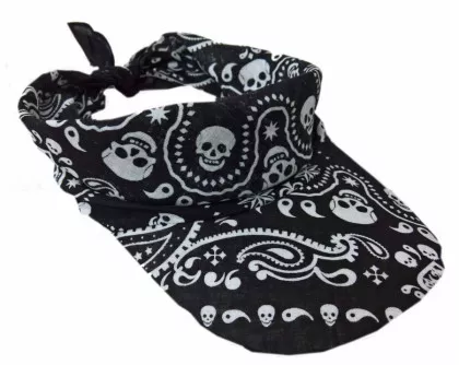 Schwarze Totenkopf-Paisley Sonnenschirm Cap