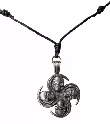 Halskette mit Totenkopf Anhänger