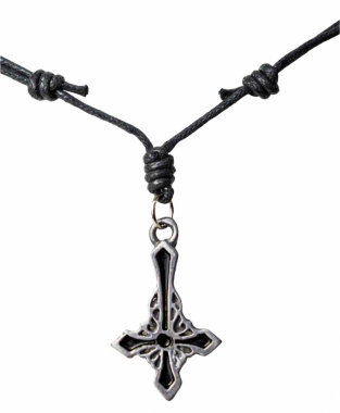 Halskette mit umgedrehtem Kreuz