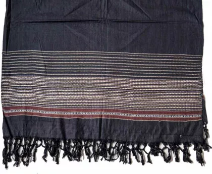 Fransenschal mit Muster