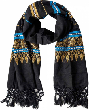Scarf with fringes and colorful pattern