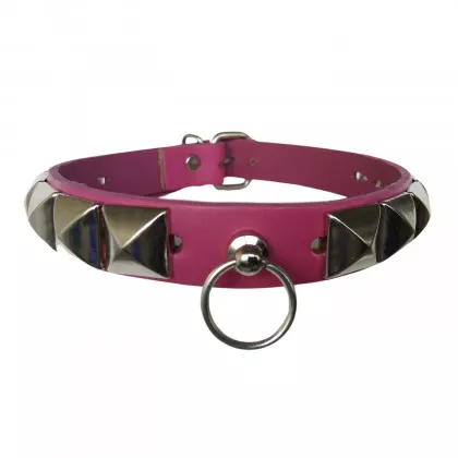 O-Ring Pyramidennieten Halsband Choker in Magenta