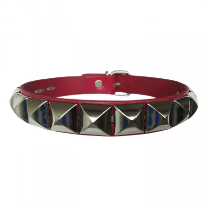 Pyramidennieten Halsband Choker in Rot