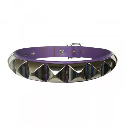 Pyramidennieten Halsband Choker in Lila