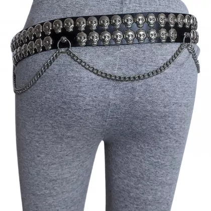 Ledergürtel mit Totenkpfnieten 2 Reihig und Ketten