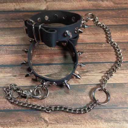 Bondage Lederfesselband - Killer Niete mit Ring der O und Panzerkette
