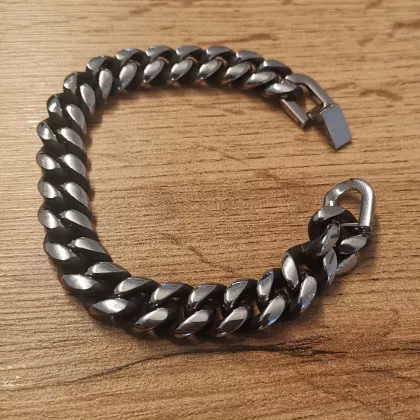 Stainless Steel Wristband | 12 mm curb chain