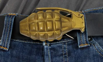 Gürtelschnalle Grenade