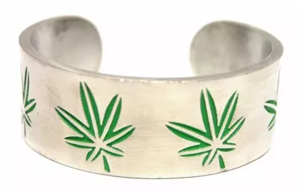 Armspange Cannabis Blatt