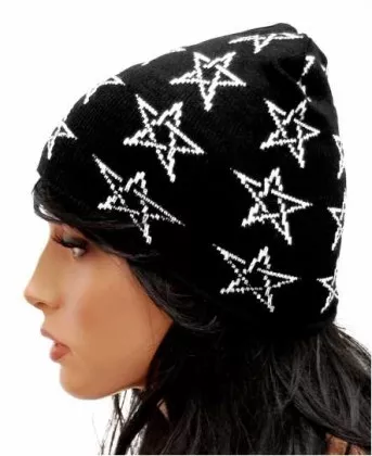 Beanie mit Pentagramm Motiv
