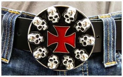 Gürtelschnalle Skull & Cross