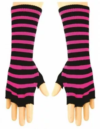 Fingerlose Armstulpen mit Streifen