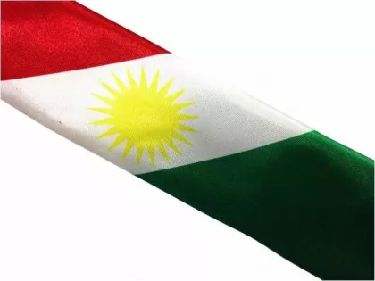 Schwarze Krawatte mit Kurdistan Flagge