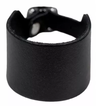Schwarzes Armband