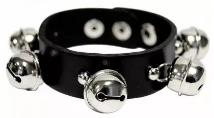 Armband kleine Glockennieten