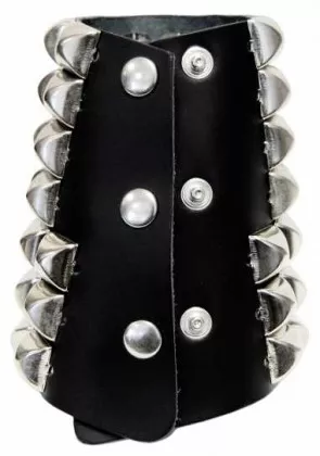 Armband 69 Pyramidennieten - Kunstlederarmband