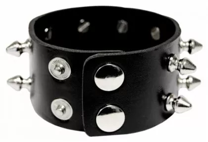 Killer Nieten Armband