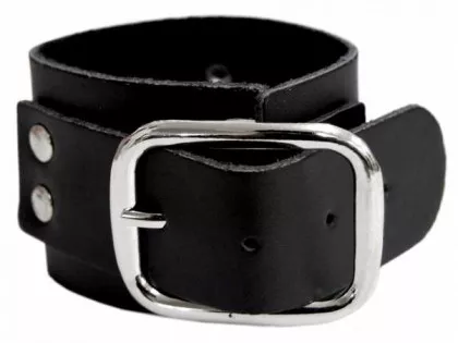 Armband Großer Ring mit Flachnieten