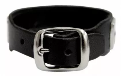 Armband Schwarz mit Kreuzen