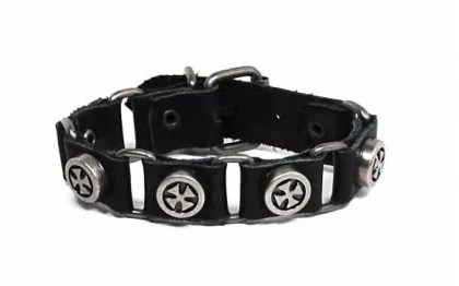 Armband Eiserne Kreuznieten