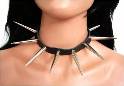 Cone Studs 4.5 cm Leather Choker