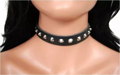 Spitznieten Leder Choker