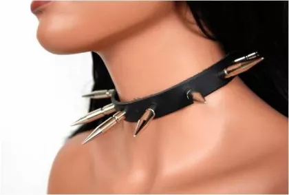 Killernieten 4,5 cm Leder Choker
