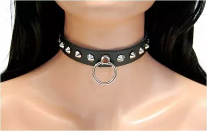 Spitznieten & Ring Leder Choker