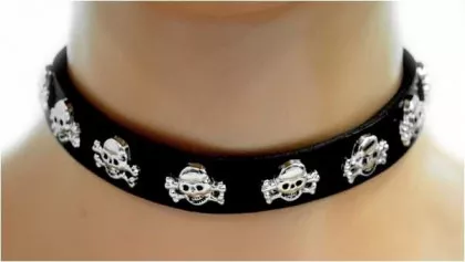 Totenköpfe Leder Choker