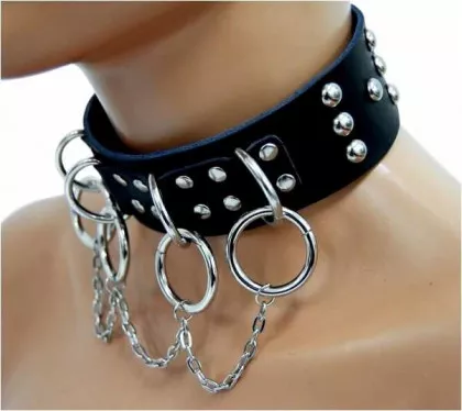 Ringe und Ketten Leder Choker