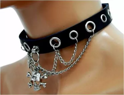 Skull, Loops and Chain Leather Choker