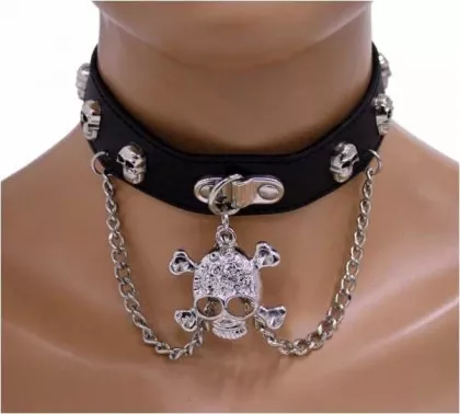 Glamouröser Totenkopf Leder Choker