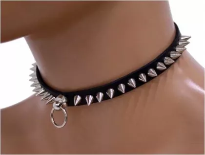 Choker Mini Conenieten & Ring