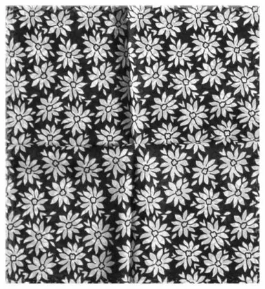 Bedrucktes Polyestertuch Schwarz Blumen Muster