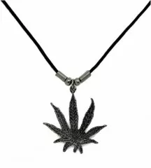 Halskette mit Anhänger Hanfblatt
