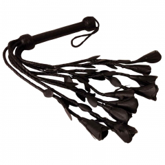 Rose Flogger With 9 Roses In Black