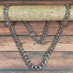 Stainless Steel Necklace With With Polished Edges