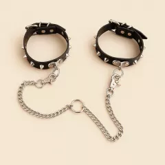 Adjustable Leather Handcuffs with Spikes & 37 cm Chain
